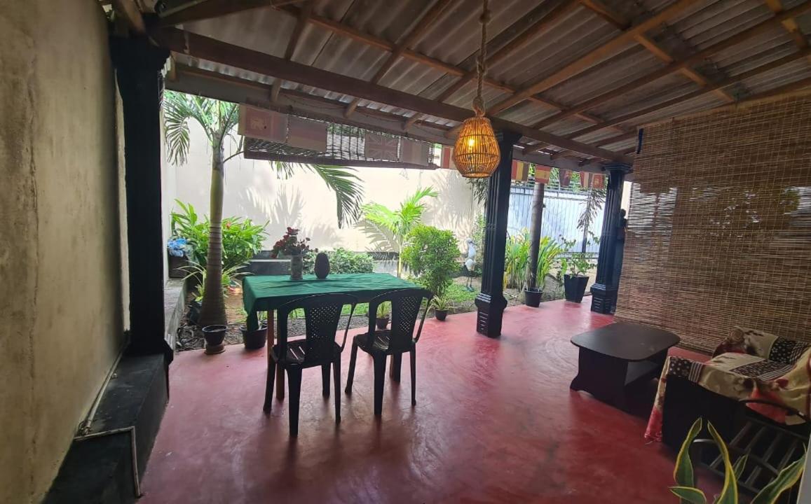 Kavidi Villa Home Stay 坦加拉 客房 照片