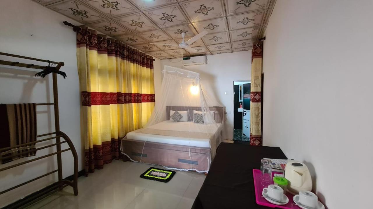 Kavidi Villa Home Stay 坦加拉 客房 照片